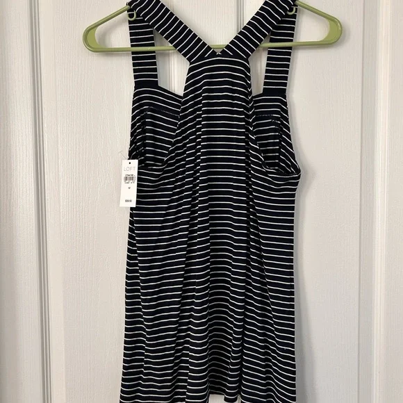 LOFT, NWT, Racer back tank top, size M - Picture 4 of 5